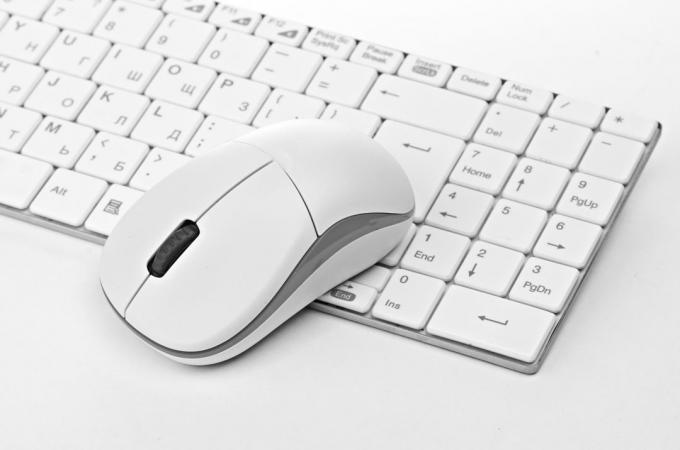 Use USB OTG: conectar o teclado e mouse