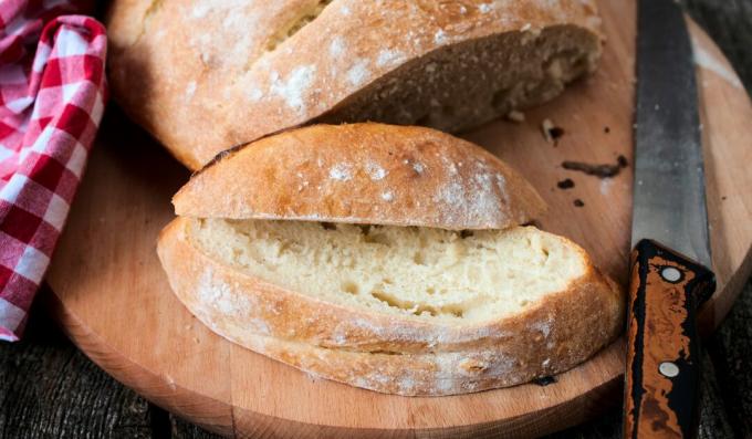 Pão de trigo no forno
