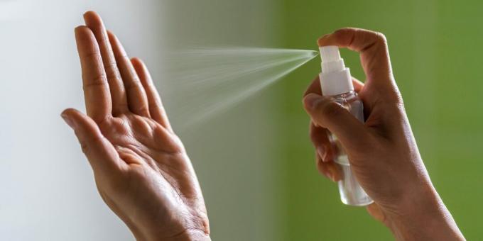 Como fazer um desinfetante para as mãos prescrito pela OMS
