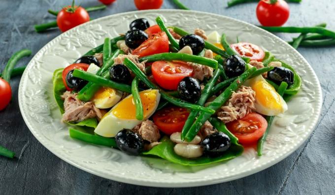 Salada Nicoise com Atum e Feijão Verde